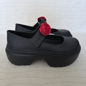 Crocs Womens Stomp Rosette Mary Jane Black Platform Clogs w/ Flower Size 9 NEW